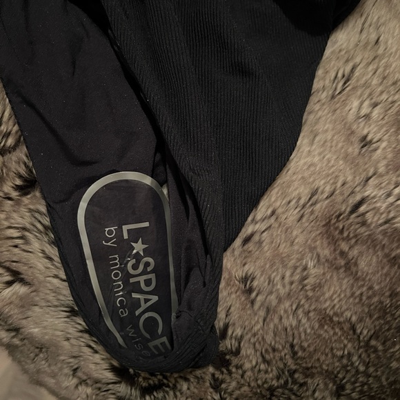 NWT L*SPACE Phoebe One Piece in Black - Picture 2 of 4